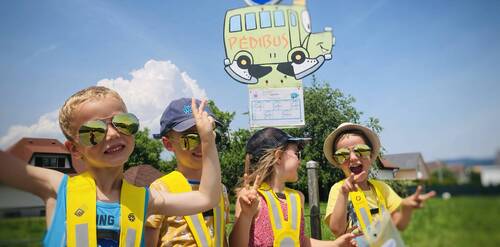 Le bus qui marche, cap sur l’école avec le Pedibus!